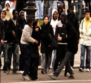 Don't go to Paris warning