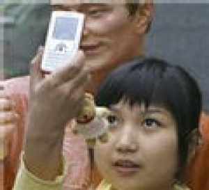 Un téléphone mobile sur deux doté d'un appareil photo en 2006 …