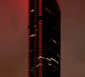 Tour Montparnasse à Paris : habillage festif  pour annoncer la nouvelle année