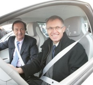E. Leclerc et Renault engagent un pas de plus en faveur de la mobilité électrique accessible pour tous
