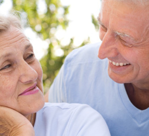 À la naissance dans l’UE27, les hommes et les femmes peuvent espérer vivre 62 ans en bonne santé… …et 9 années supplémentaires à l’âge de 65 ans