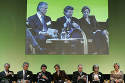 Le tangible et le fumeux Le tangible et le fumeux