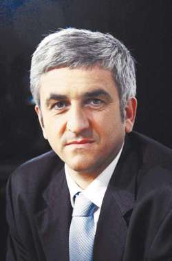 Hervé Morin, président du Nouveau Centre, voudrait rebaptiser son mouvement « UDF »