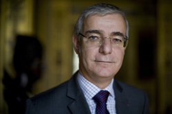Hervé Maurey demande, dans son rapport remis au Premier ministre, la création de deux nouvelles taxes pour financer les réseaux à très haut débit Hervé Maurey demande, dans son rapport remis au Premier ministre, la création de deux nouvelles taxes pour financer les réseaux à très haut débit