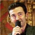 L'humoriste Gérald Dahan s'exprime, le 01 septembre 2005 à Paris, lors d'une soirée de rentrée de la radio NRJ.