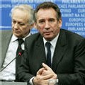 Autour de Bayrou, une petite équipe de fidèles Autour de Bayrou, une petite équipe de fidèles