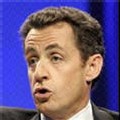 Sondage: Sarkozy à 26% (-1), Royal à 23% (-2), Bayrou à 21% (+2)