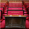 Au Palais Bourbon des sièges tout neufs pour les députés