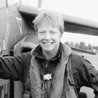 Caroline Aigle, première femme pilote de chasse, vient de décéder à 32 ans.