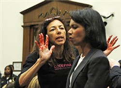 Condoleezza Rice publiquement accusée d'être un criminel de guerre