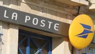 Hubert FALCO signe le contrat de Service public de La Poste