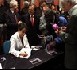 Ségolène Royal dédicace son livre en banlieue parisienne