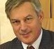 La prévision de croissance du gouvernement jugée 'un peu optimiste' par Christian Noyer 
